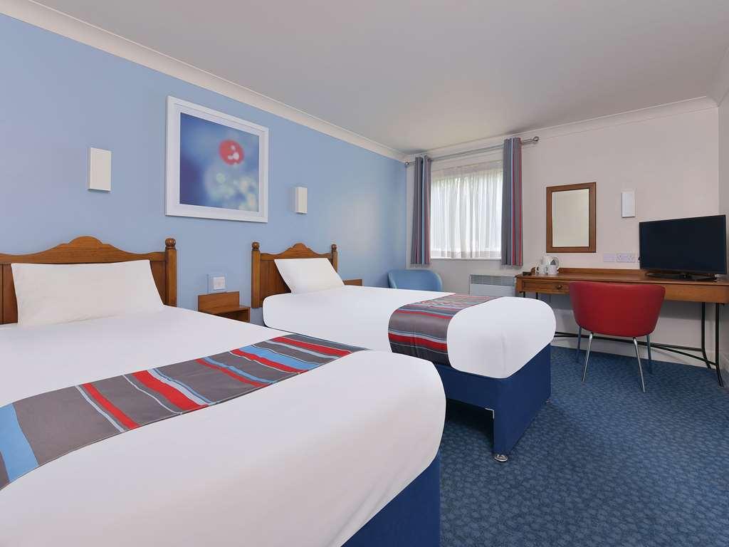 Travelodge Birmingham Kingswinford Phòng bức ảnh