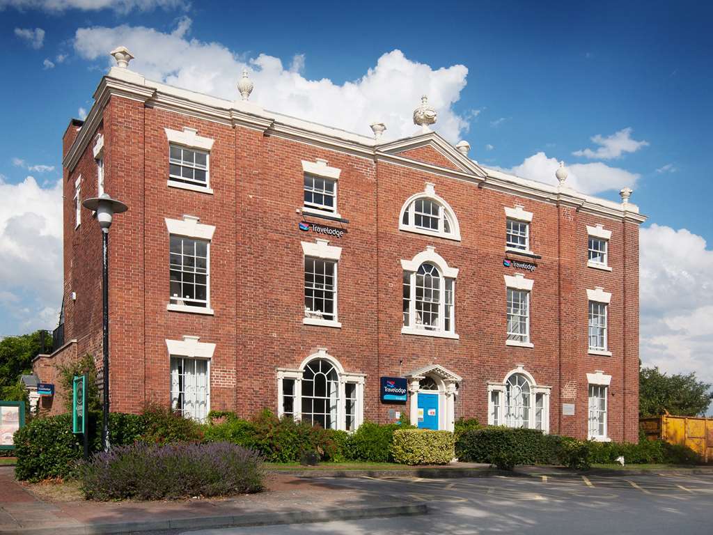 Travelodge Birmingham Kingswinford Ngoại thất bức ảnh