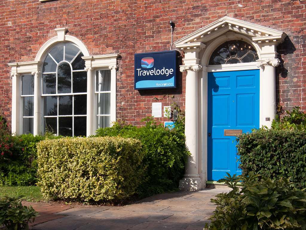 Travelodge Birmingham Kingswinford Ngoại thất bức ảnh